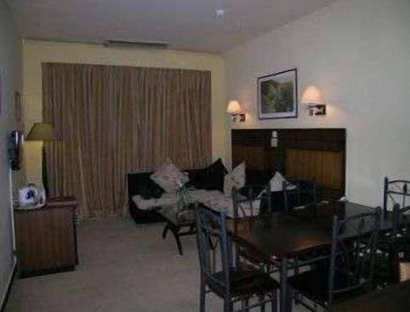 Ramada Katunayaka Habitación foto